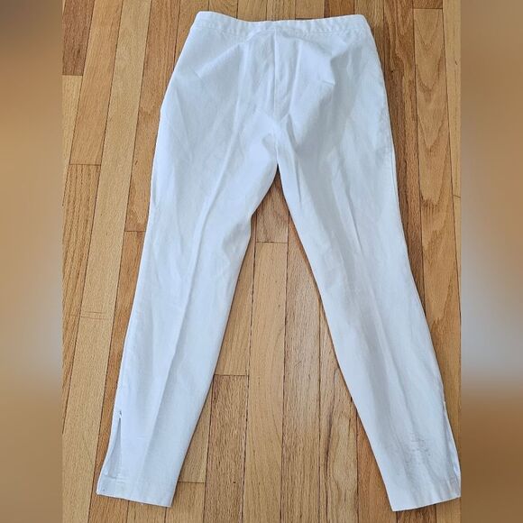 Chico's Cropped Capri White Pants, Size 0. Excellent Condition - Picture 3 of 4